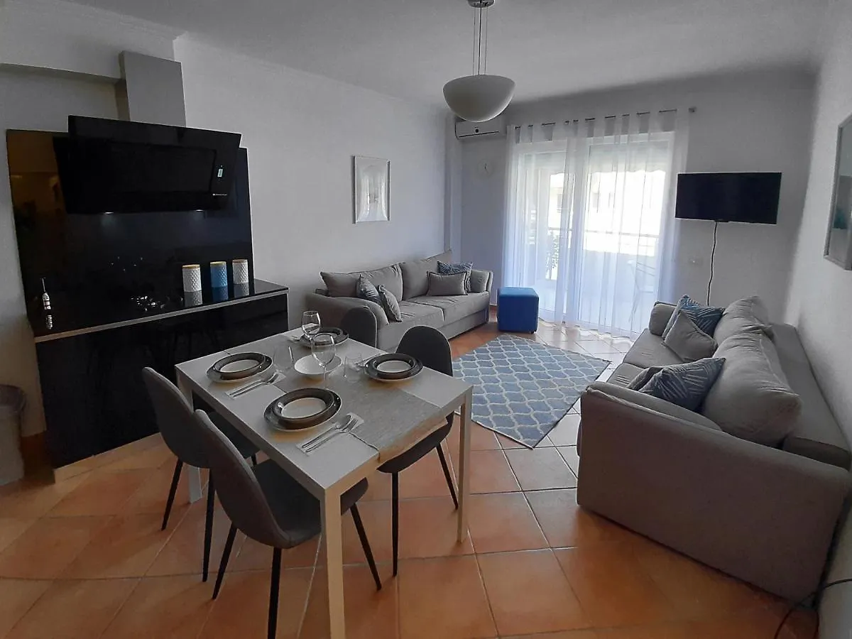 Seaview Deluxe Vlora 아파트